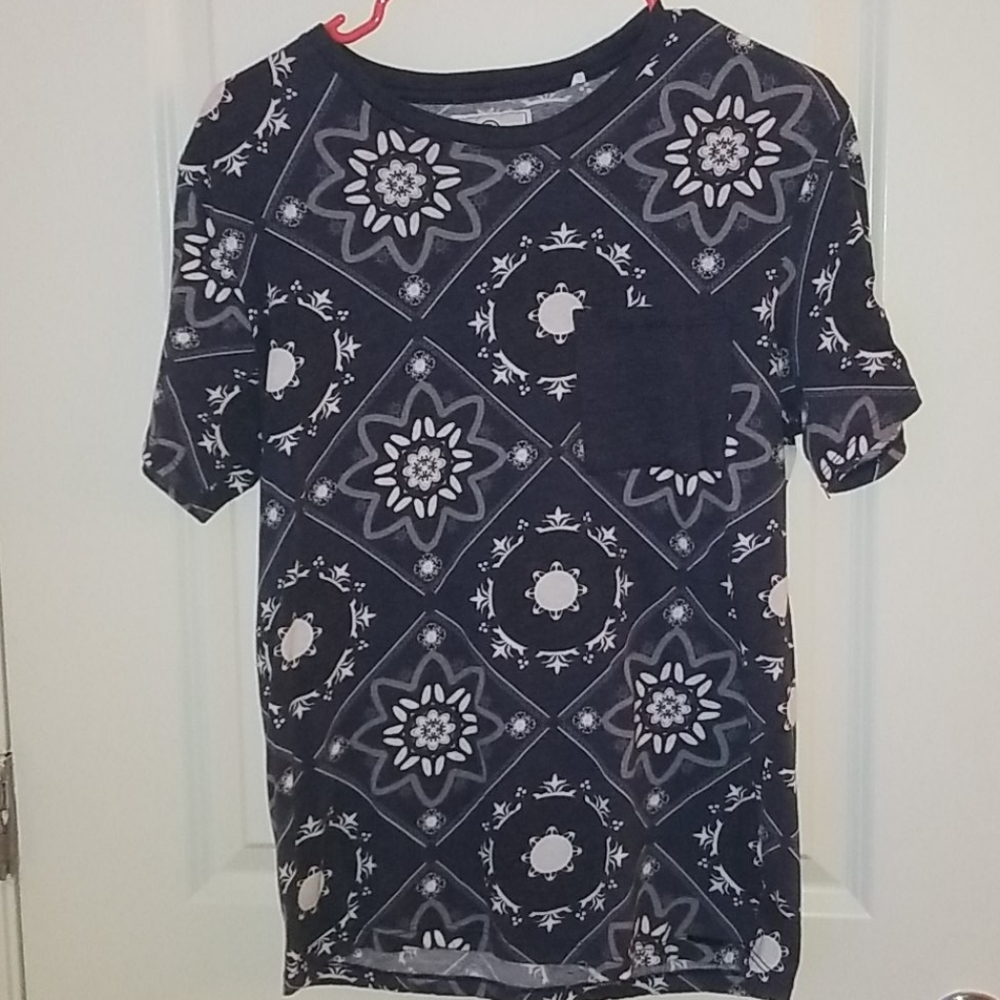 Patterned Pocket Tee